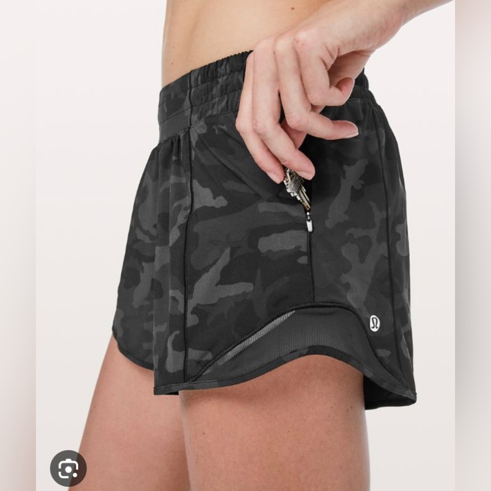 Black camo 4” hotty hot low rise lululemon shorts size 2
